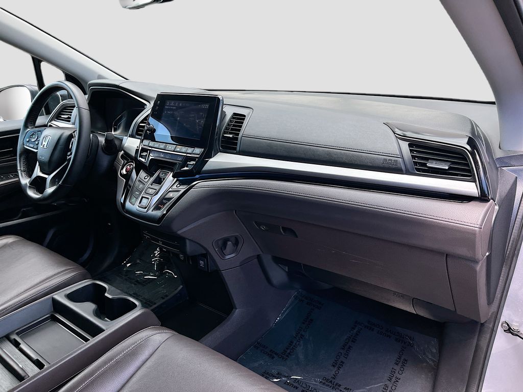 Used 2023 Silver Honda Touring image 32