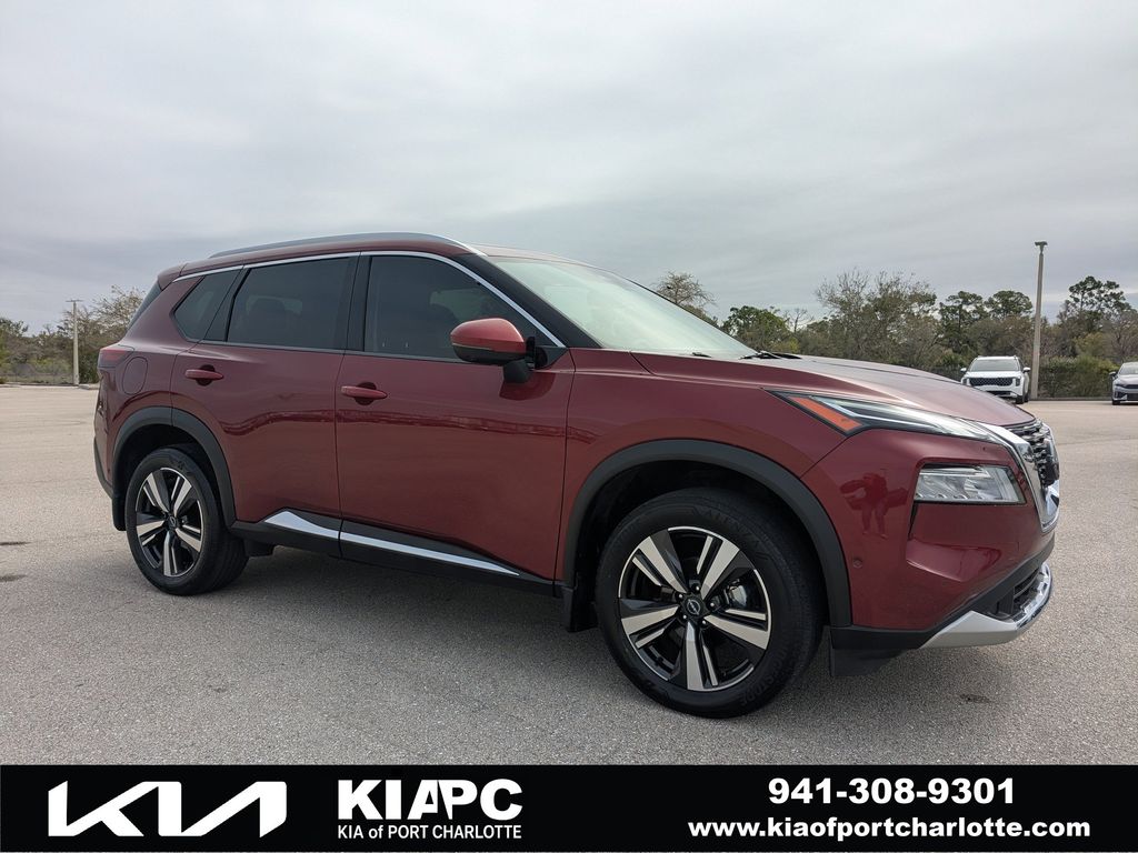 2023 Nissan Rogue Platinum FWD