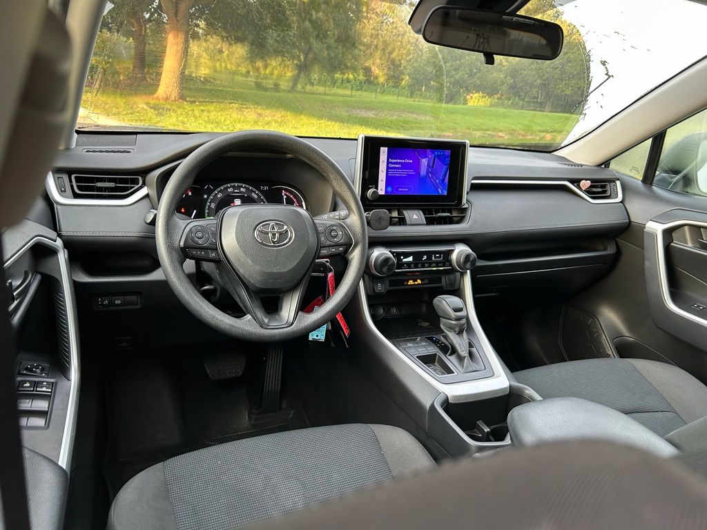 Thumbnail: 2023 Toyota RAV4 - 12