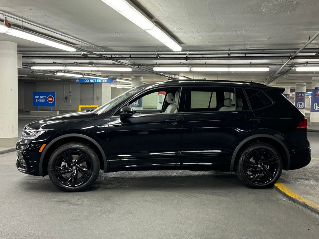 2024 Volkswagen Tiguan 2.0T SE R-Line Black 28