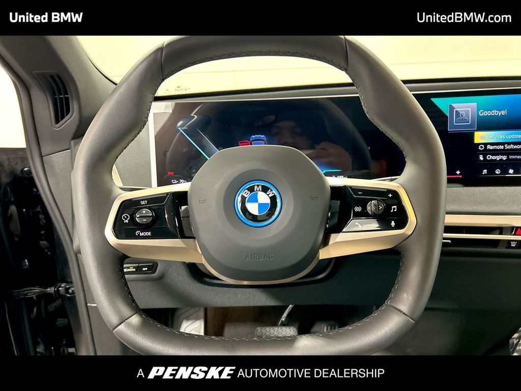 2025 BMW iX xDrive50 14