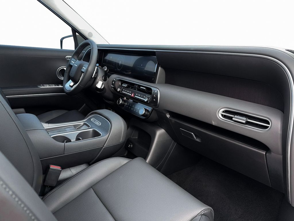 New 2026 White Hyundai SEL Premium image 15
