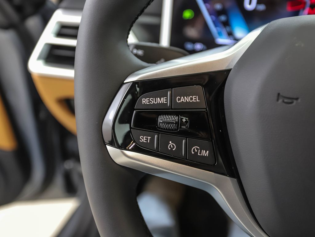 Thumbnail: 2026 BMW i4 - 12