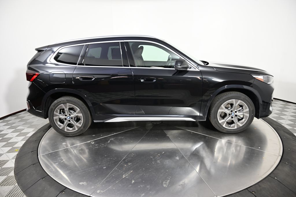 2025 BMW X1 xDrive28i 6