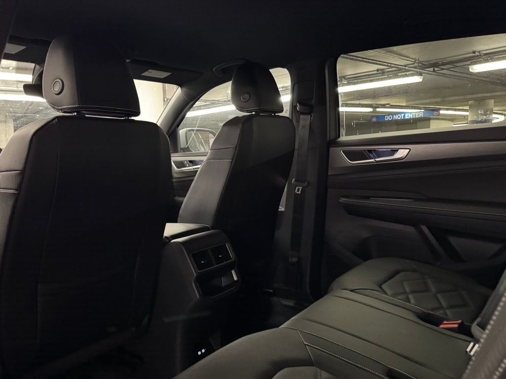 2026 Volkswagen Atlas Cross Sport SE photo 17