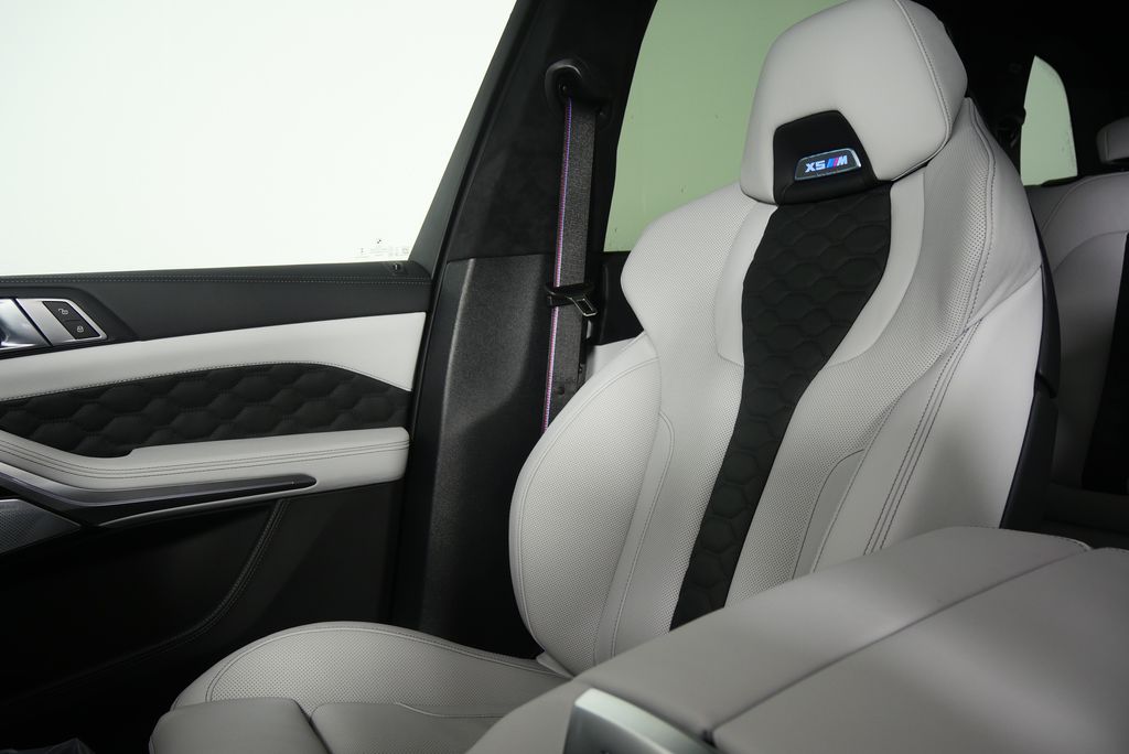 Thumbnail: 2026 BMW X5 - 23