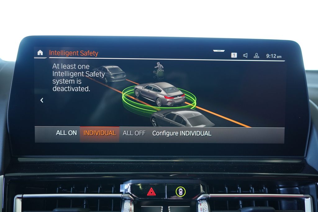 Thumbnail: 2026 BMW 8 Series - 17