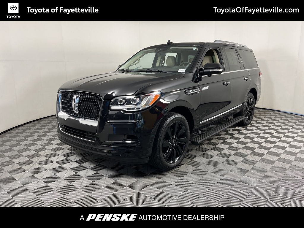 Thumbnail: 2022 Lincoln Navigator - 1
