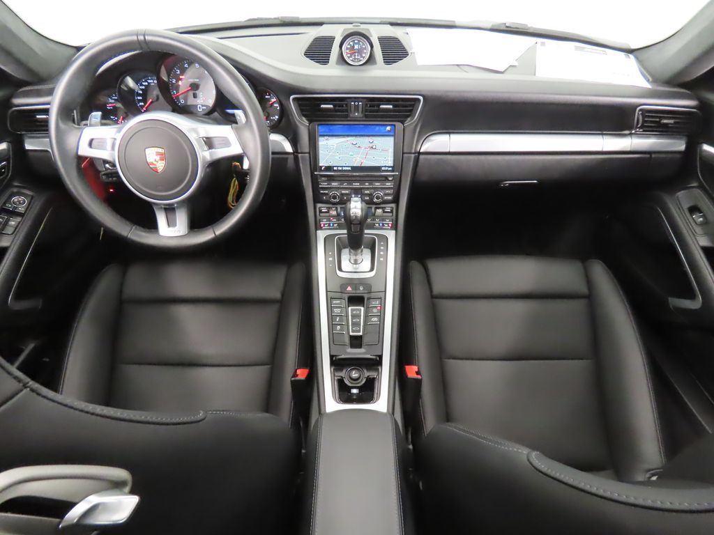 Thumbnail: 2016 Porsche 911 - 14