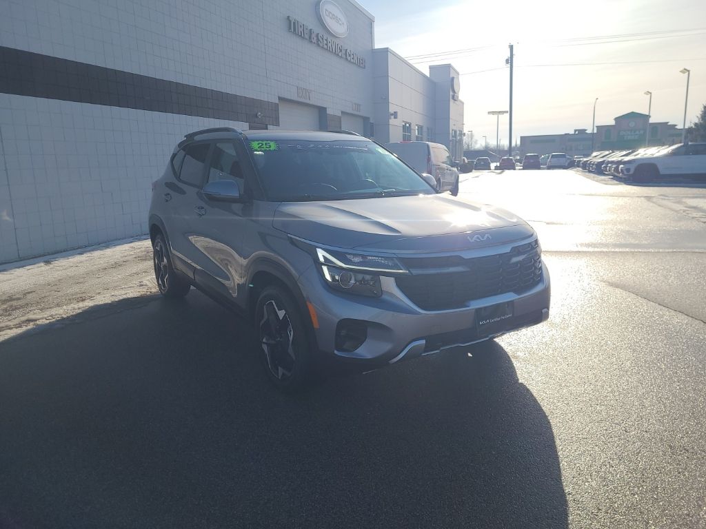 used 2025 Kia Seltos car, priced at $22,851