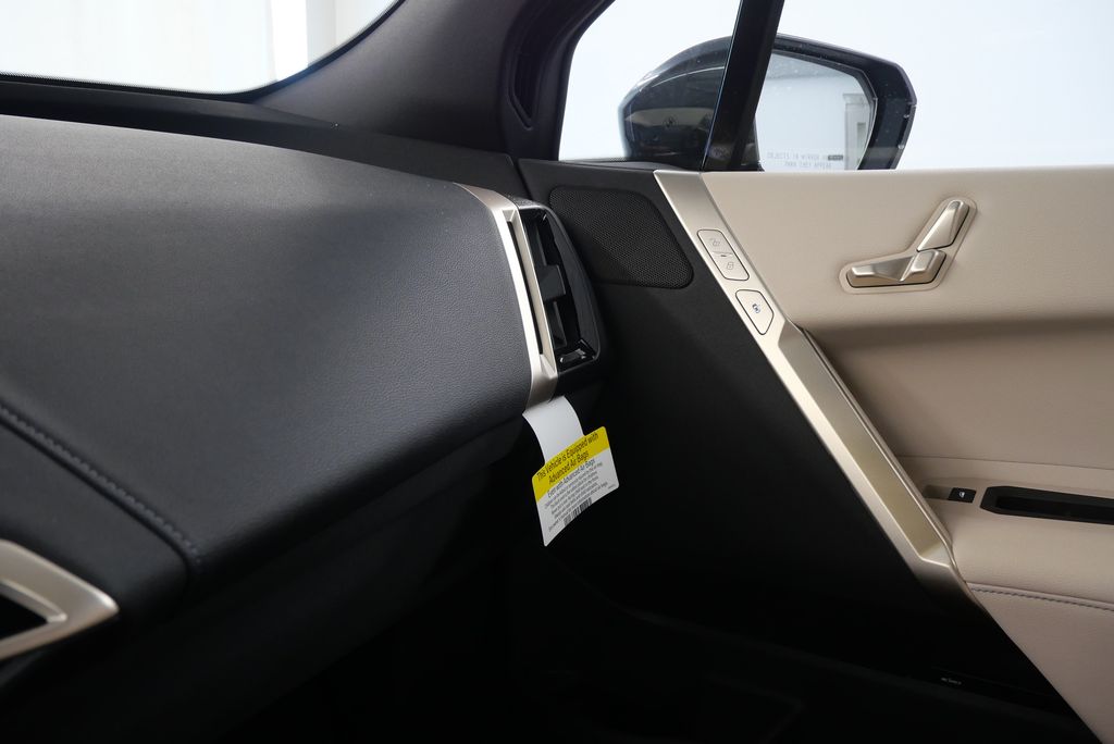 2025 BMW iX xDrive50 27