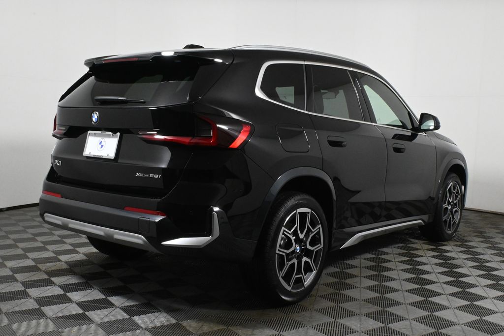 2025 BMW X1 xDrive28i 7