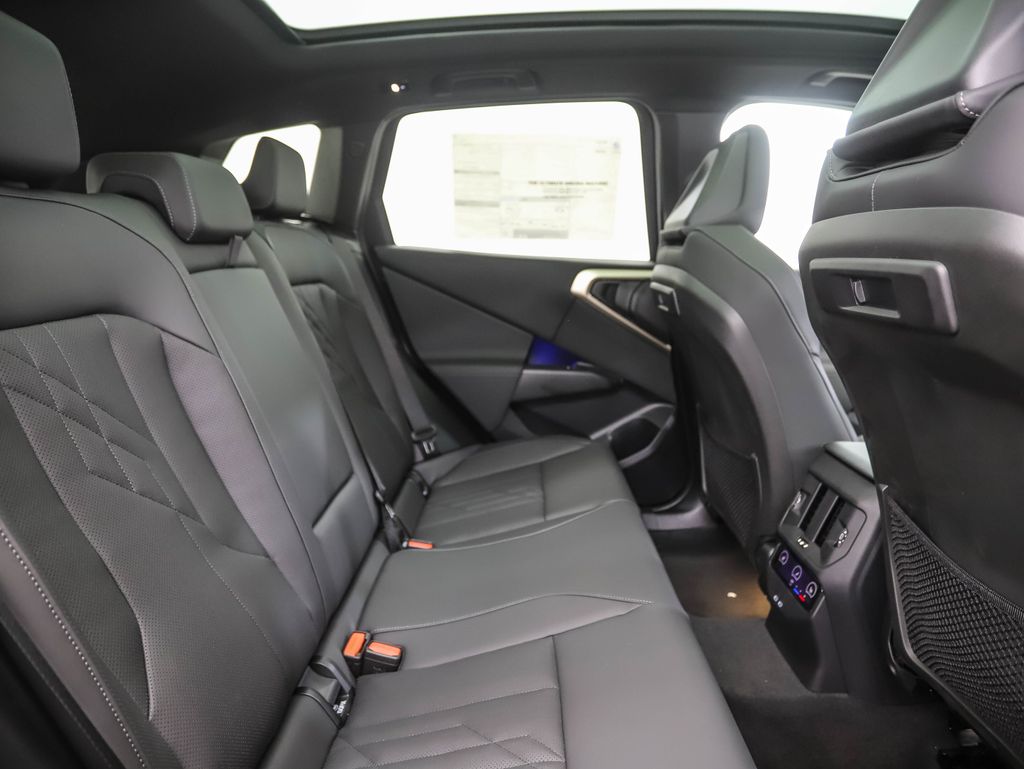 Thumbnail: 2025 BMW X3 - 25