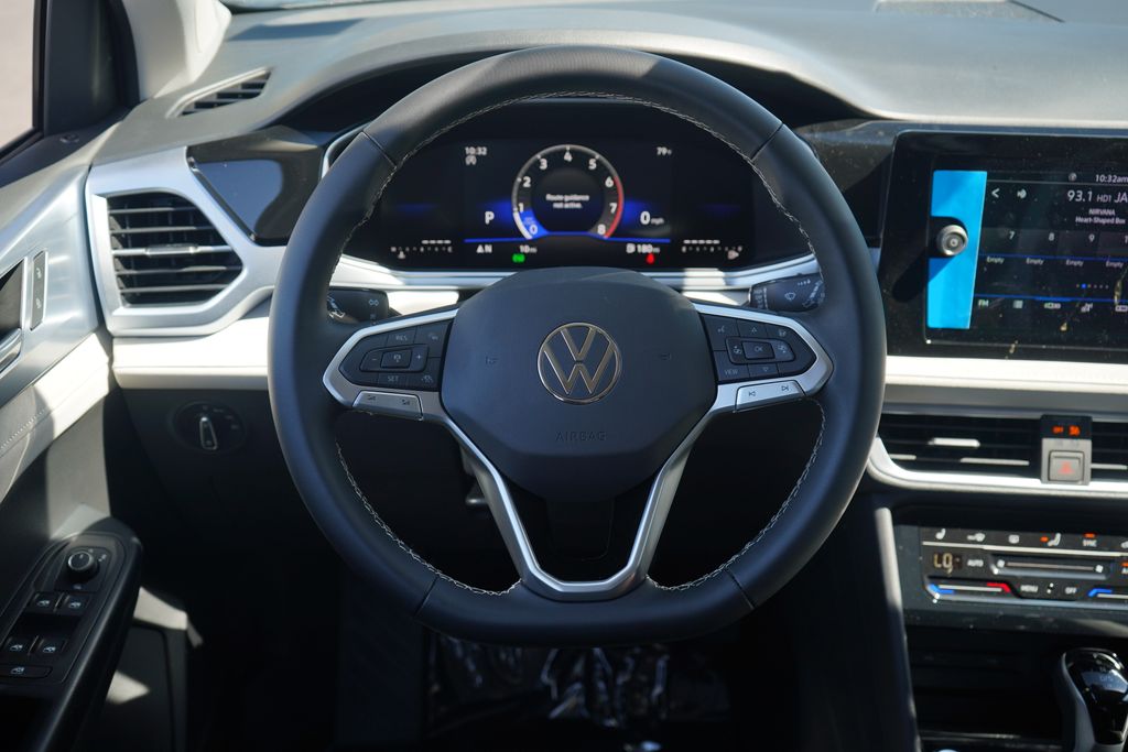 Thumbnail: 2025 Volkswagen Taos - 9