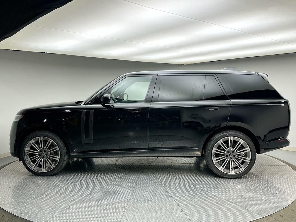 Thumbnail: 2025 Land Rover Range Rover - 2