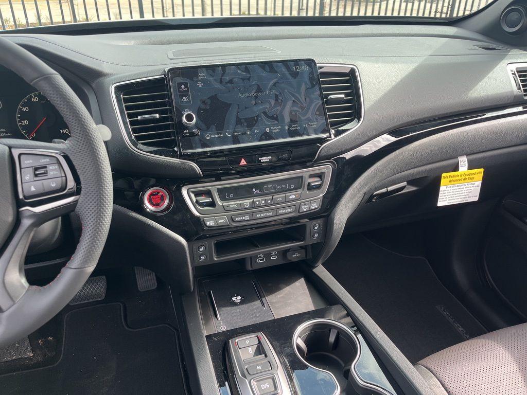 Thumbnail: 2026 Honda Ridgeline - 10