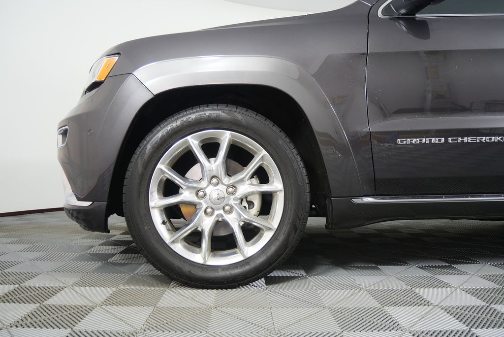 Thumbnail: 2015 Jeep Grand Cherokee - 7