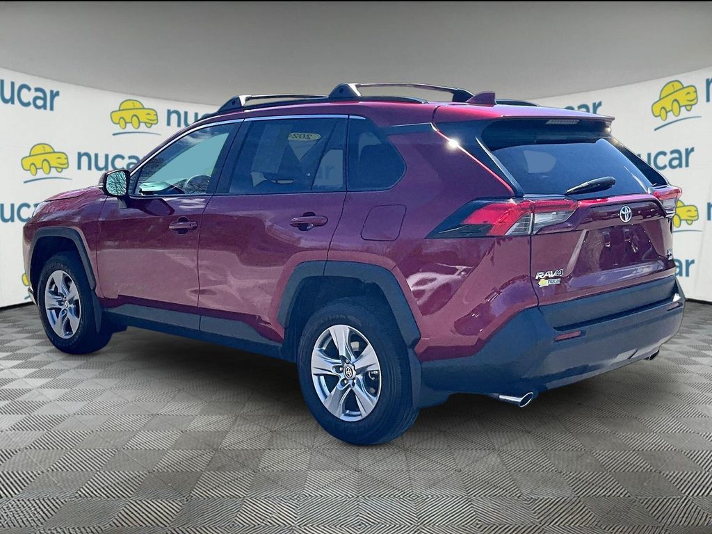 2024 Toyota RAV4 — photo 4