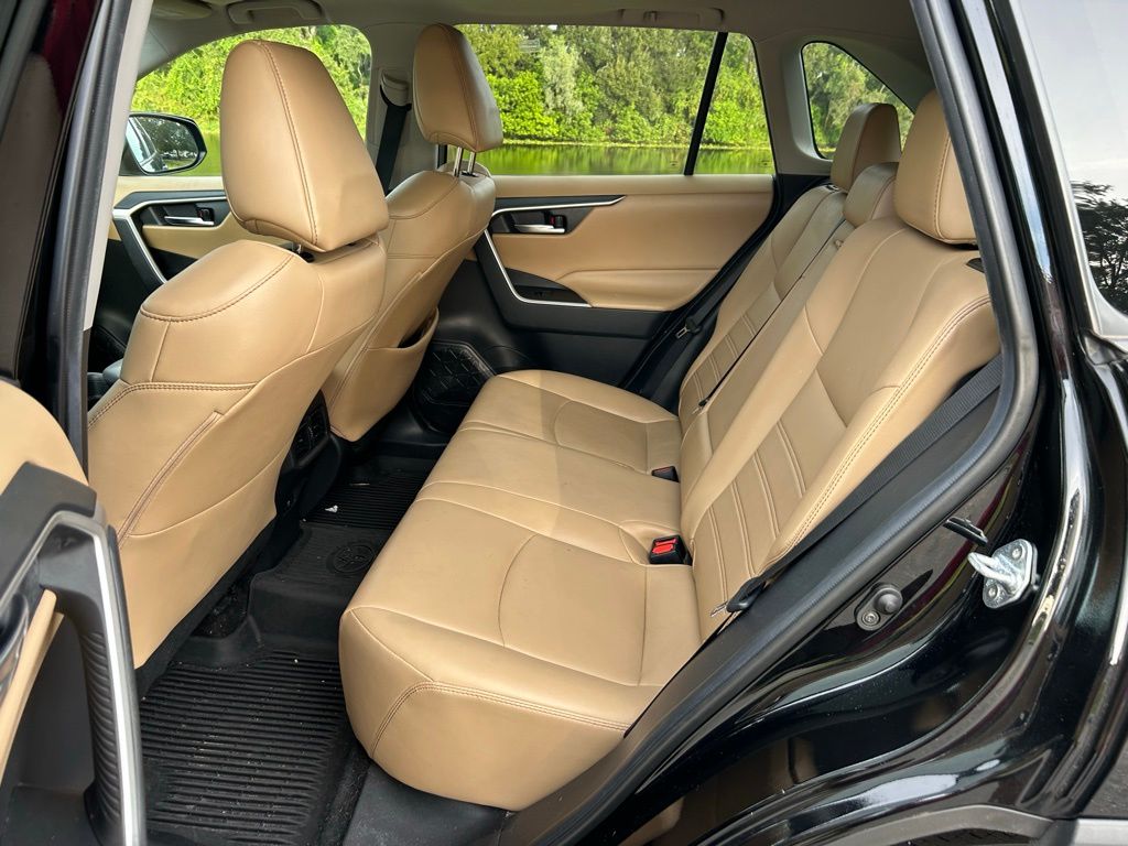 Thumbnail: 2021 Toyota RAV4 - 13