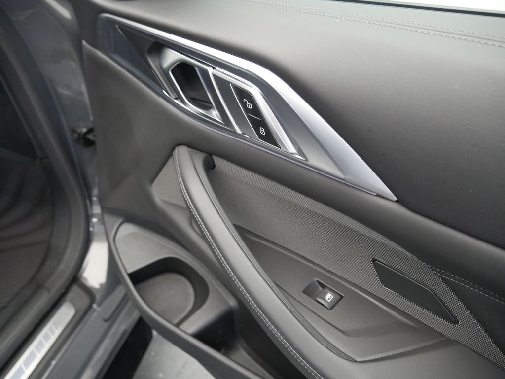 Thumbnail: 2024 BMW M4 - 22