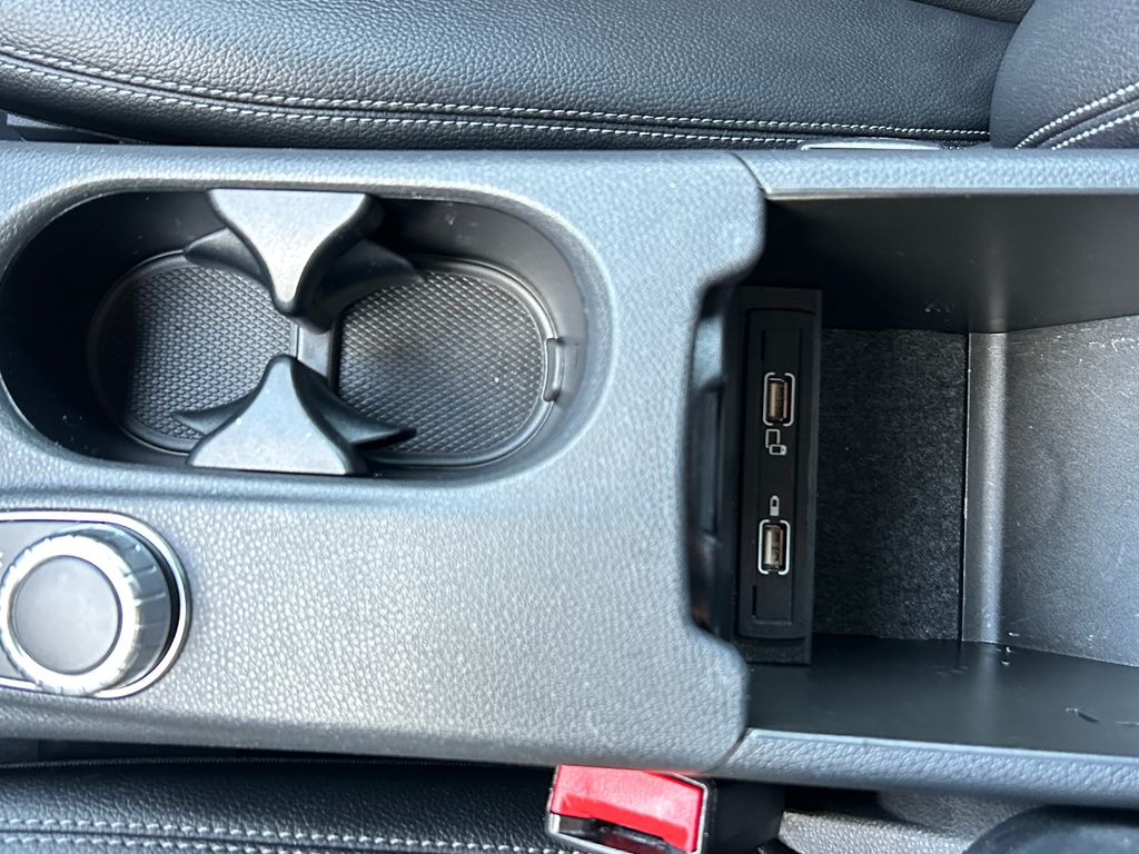 Thumbnail: 2020 Mercedes-Benz GLA - 27