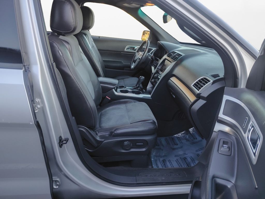 Used Car 2015 Ford Explorer  Xlt For Sale Under $12,000 In Austin, Texas