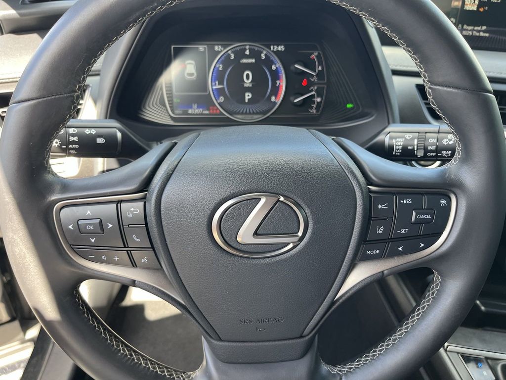 2021 Lexus UX 200 Base 29