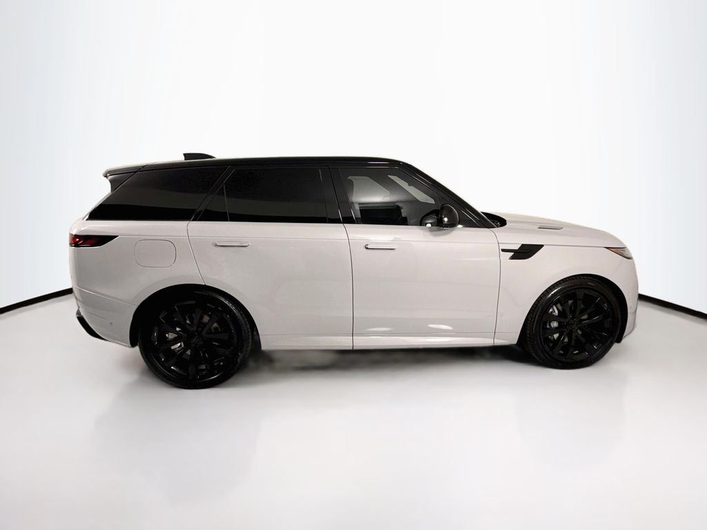 Thumbnail: 2026 Land Rover Range Rover Sport - 4