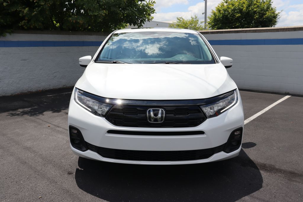 2025 Honda Odyssey Touring 8