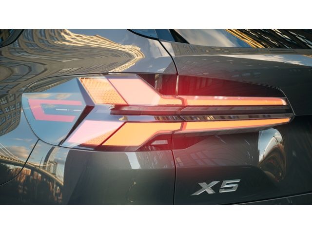 Thumbnail: 2026 BMW X5 - 8