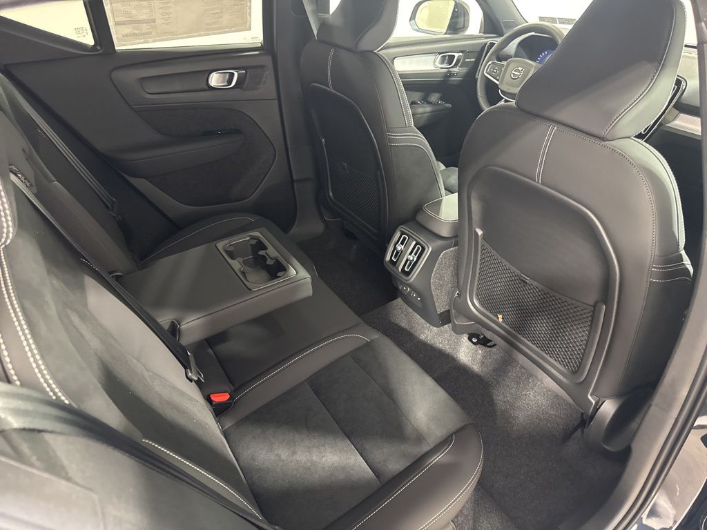 New 2026 Blue Volvo B5 Ultra Black Edition image 23