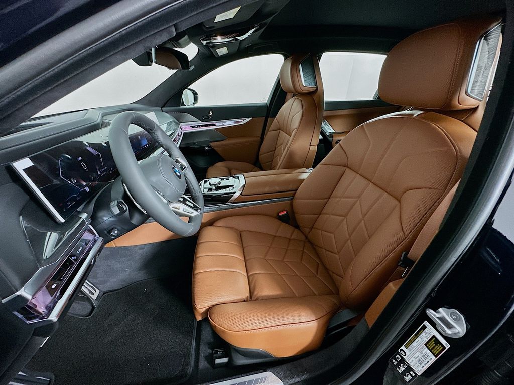 2025 BMW 7 Series 760i xDrive 16