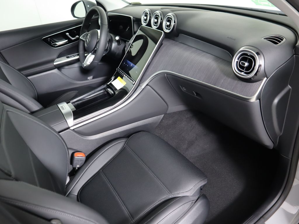 Thumbnail: 2026 Mercedes-Benz GLC - 18