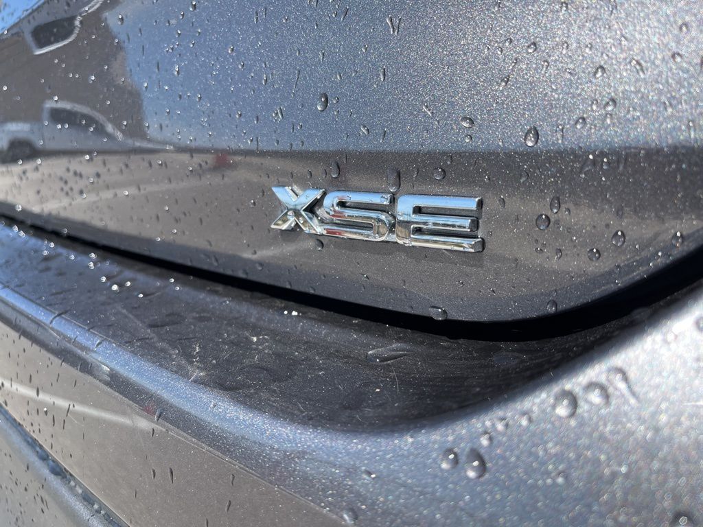 Thumbnail: 2024 Toyota Highlander - 9