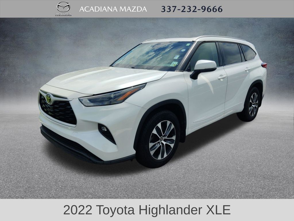 2022 Toyota Highlander XLE FWD