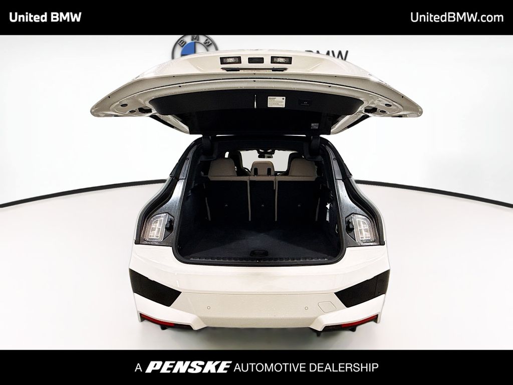 Thumbnail: 2023 BMW iX - 14