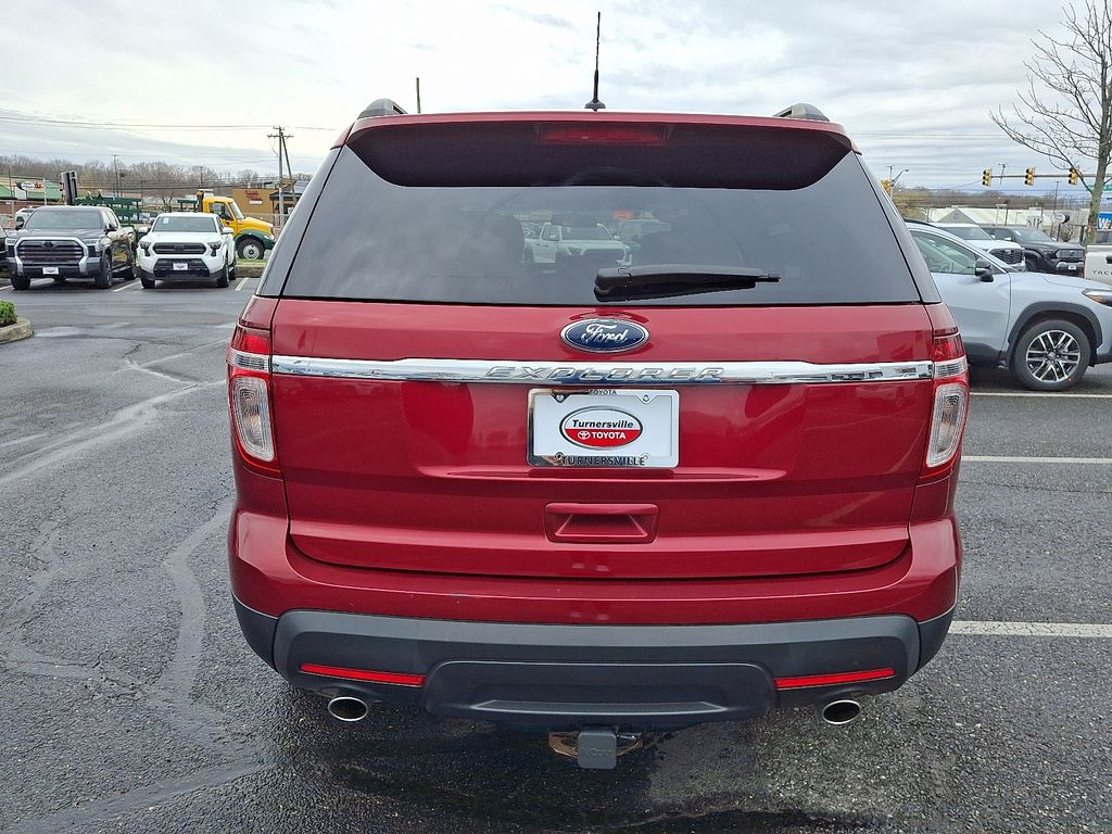 Thumbnail: 2015 Ford Explorer - 5