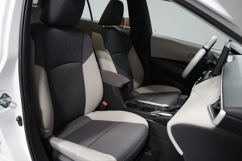 Thumbnail: 2025 Toyota Corolla - 25