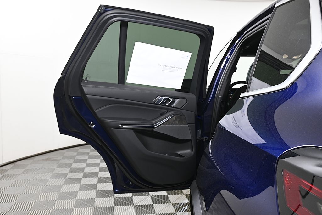 Thumbnail: 2026 BMW X5 - 31