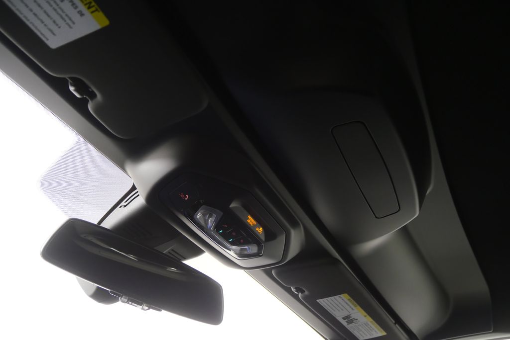 Thumbnail: 2026 BMW Z4 - 21