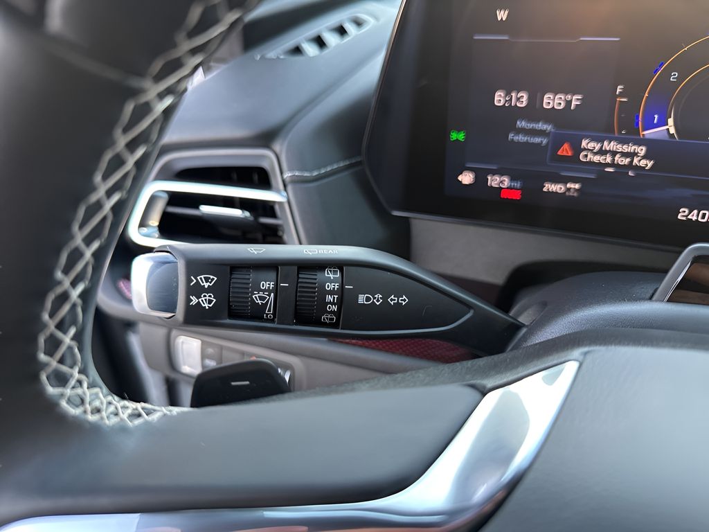 Used Car 2025 Chevrolet Traverse  Z71 For Sale Under $50,000 In Austin, Texas