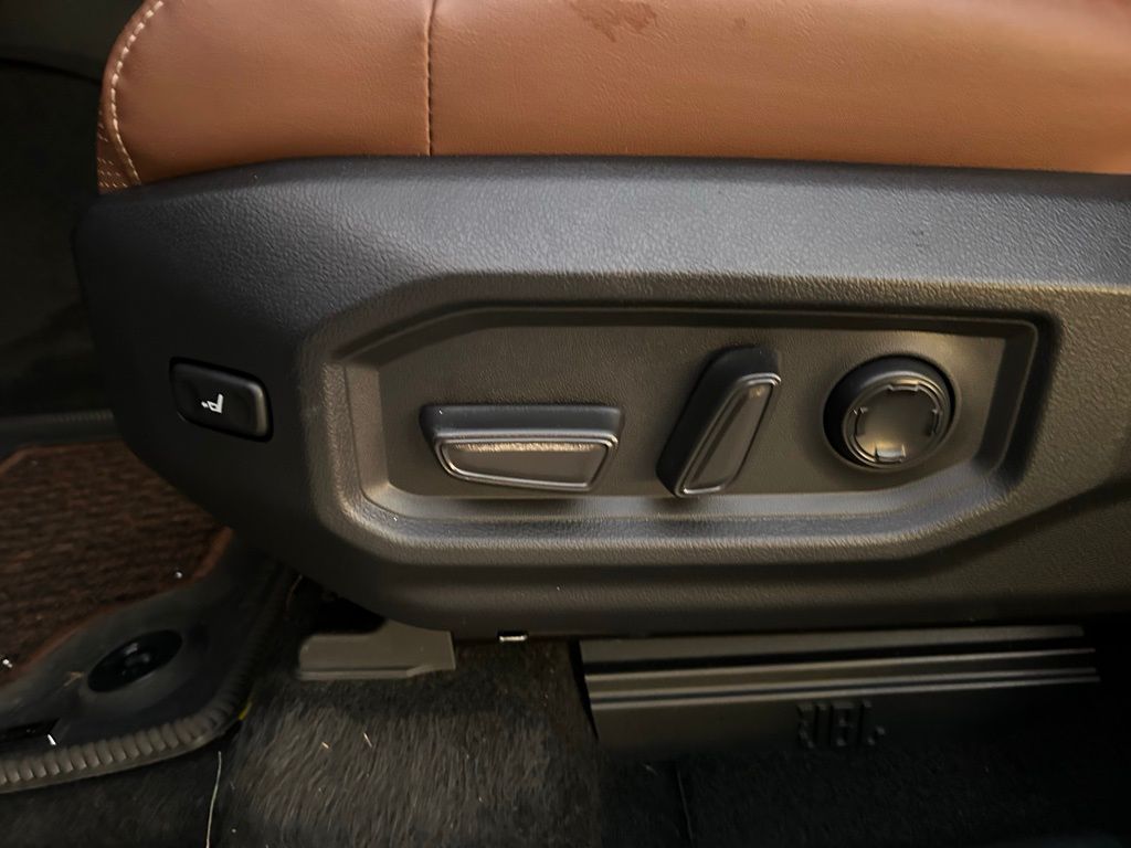 Thumbnail: 2024 Toyota Tundra - 16