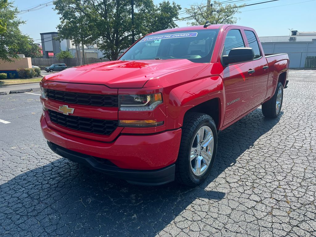 Red 2018 Chevrolet Silverado 1500 Pickup Truck Four-Wheel Drive 6-Speed Automatic Overdrive