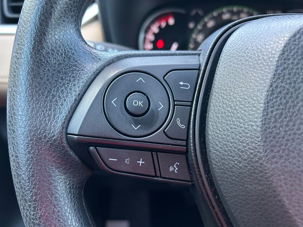 Thumbnail: 2025 Toyota RAV4 - 19