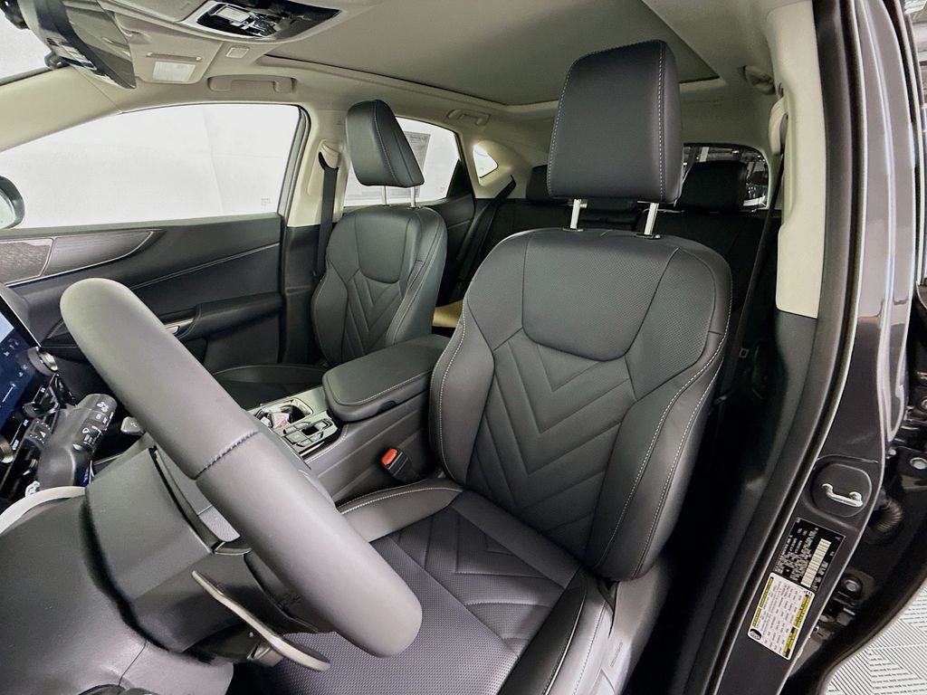 2025 Lexus NX 350 Luxury 16
