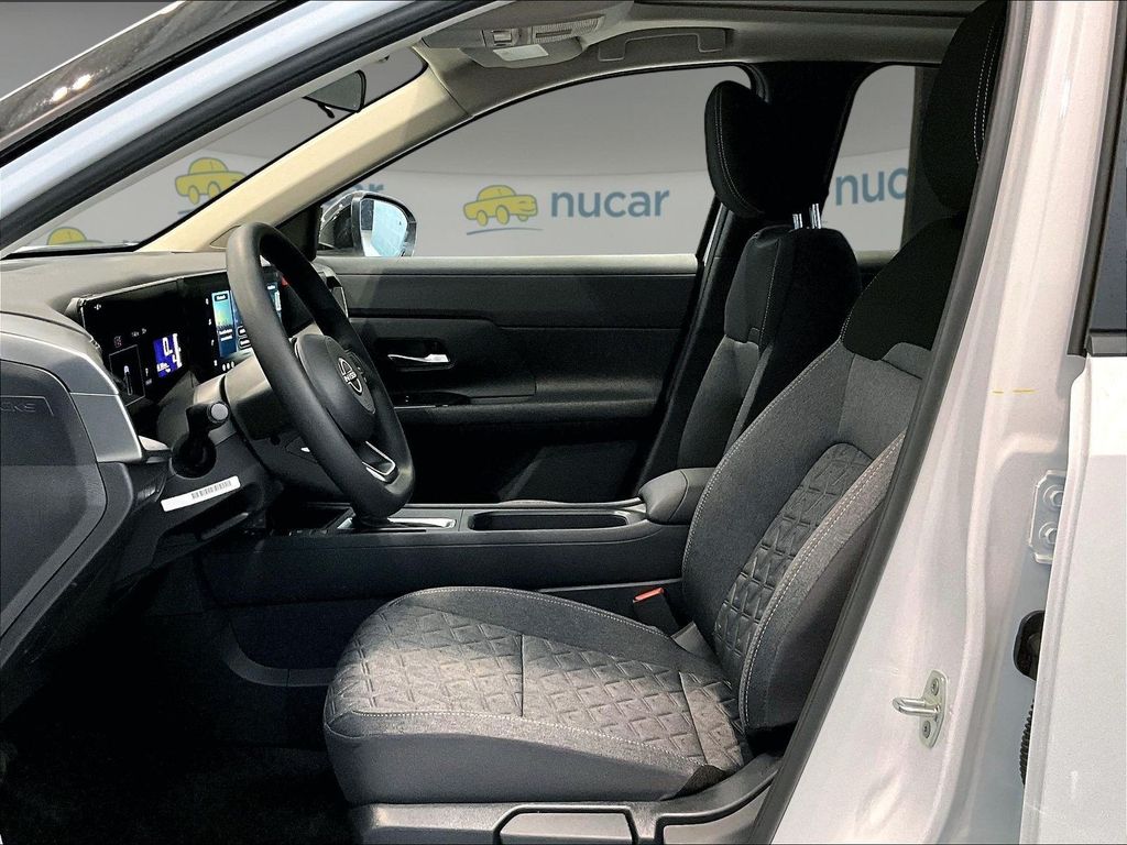 2026 Nissan Kicks — photo 9