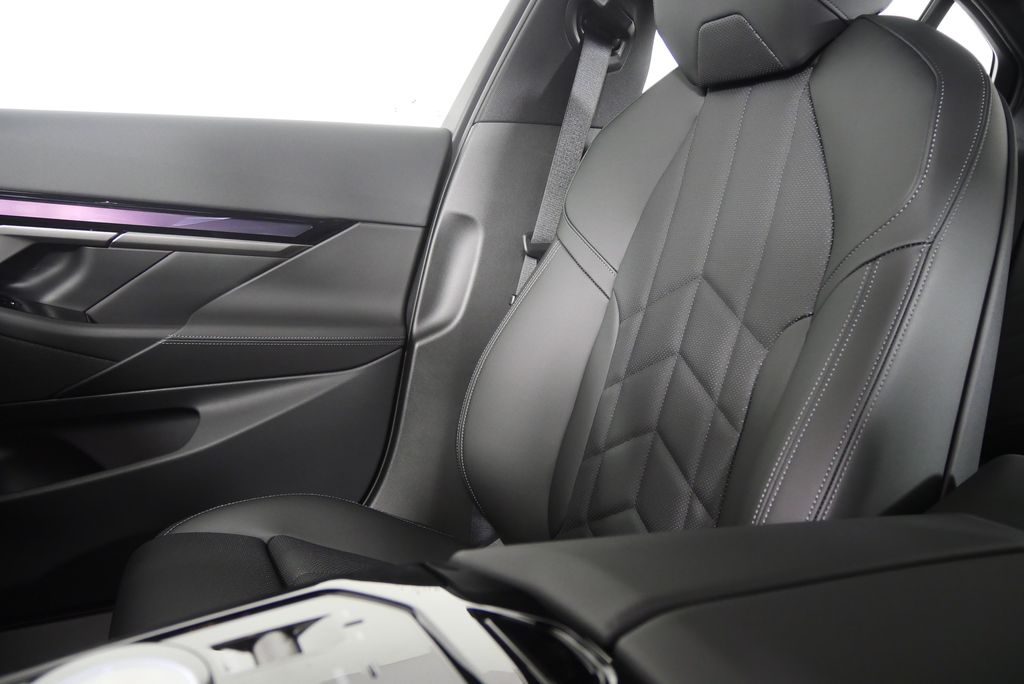 Thumbnail: 2026 BMW 5 Series - 24