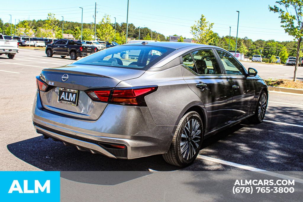 Used 2025 Gray Nissan 2.5 SV image 6