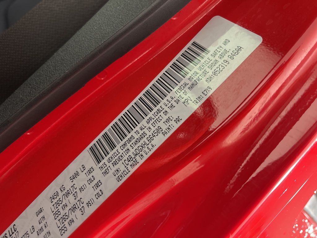 Thumbnail: 2017 Jeep Wrangler - 20