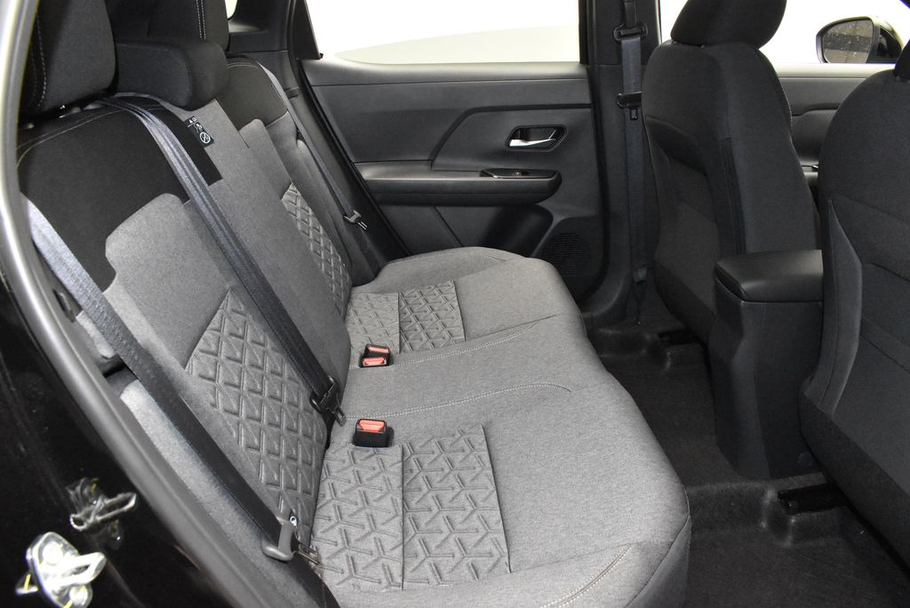 Thumbnail: 2026 Nissan Kicks - 28